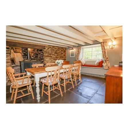 Meadowside Cottage, Characterful Grade 2 Listed Cottage Near To Wadebridge And Padstow Exterior foto