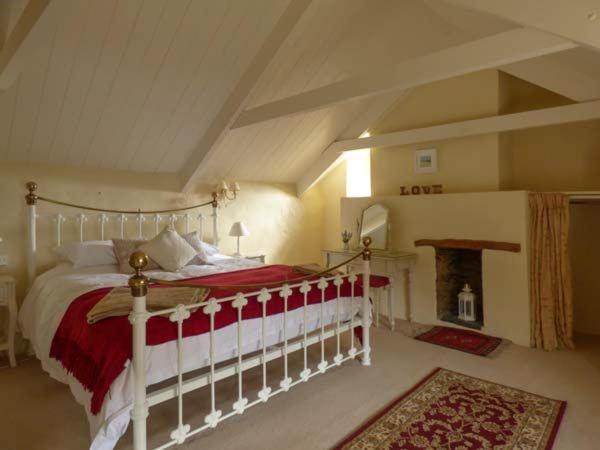 Meadowside Cottage, Characterful Grade 2 Listed Cottage Near To Wadebridge And Padstow Exterior foto