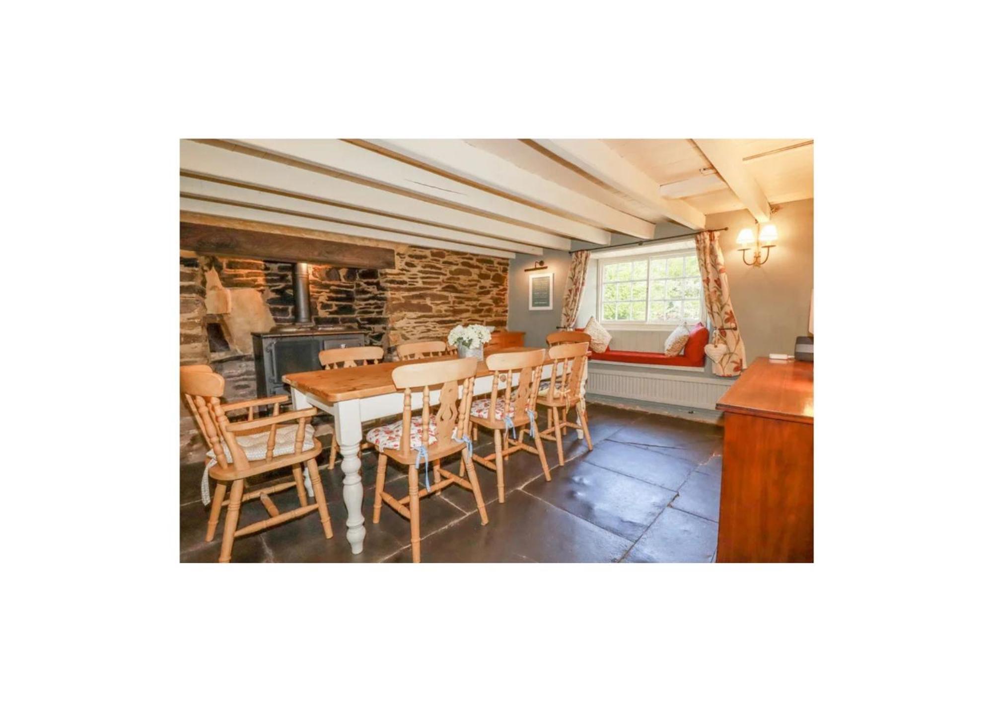 Meadowside Cottage, Characterful Grade 2 Listed Cottage Near To Wadebridge And Padstow Exterior foto