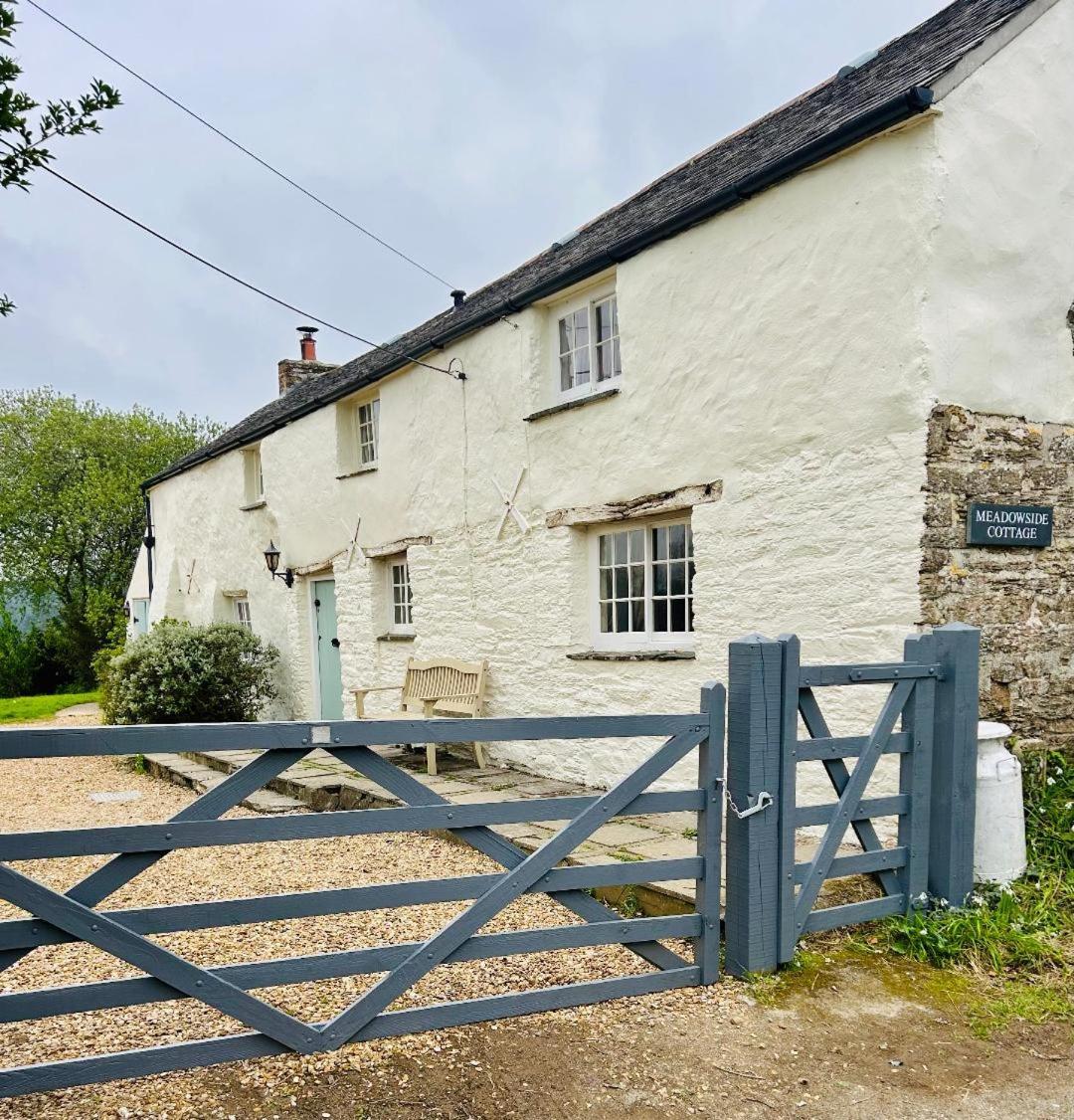 Meadowside Cottage, Characterful Grade 2 Listed Cottage Near To Wadebridge And Padstow Exterior foto